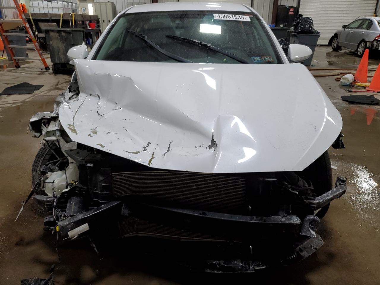 2020 Hyundai Elantra - Image 13