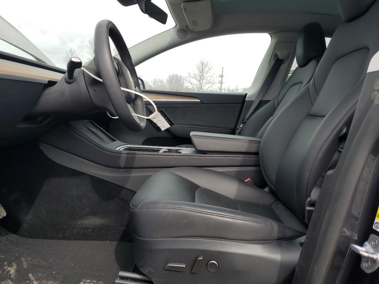 7SAYGDEE3RA244878 TESLA MODEL Y 2024