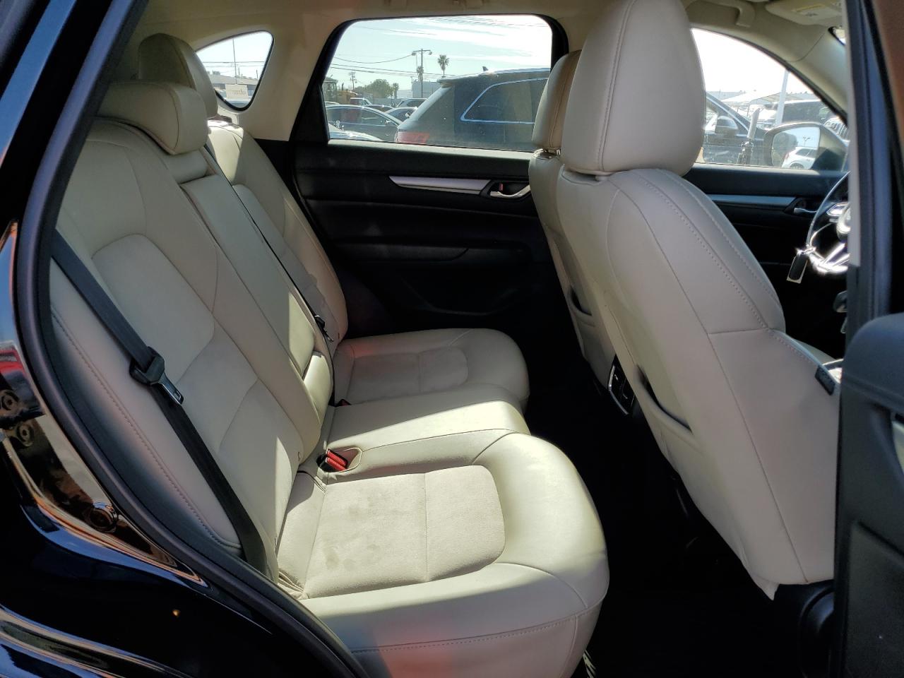 2017 Mazda CX-5 - Image 11