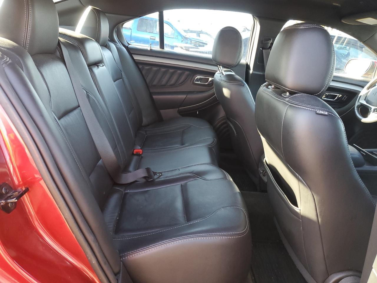 2014 Ford Taurus - Image 10