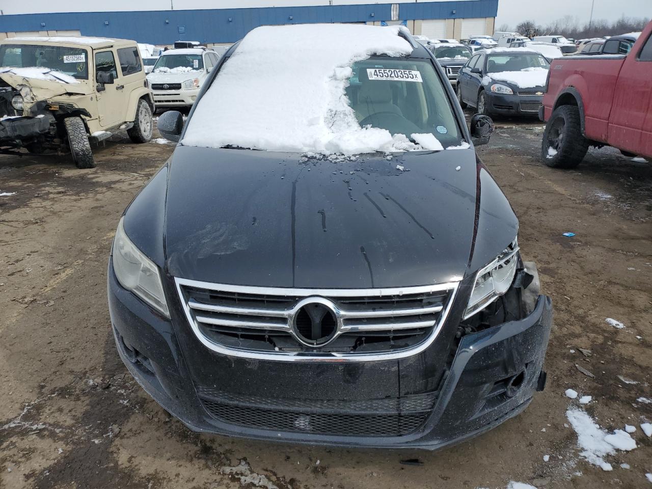 2010 Volkswagen Tiguan - Image 5
