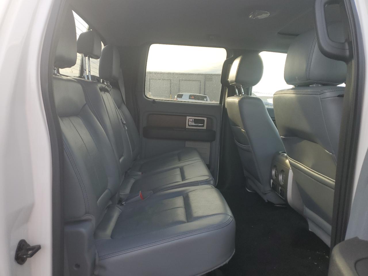 2013 Ford F-150 - Image 10