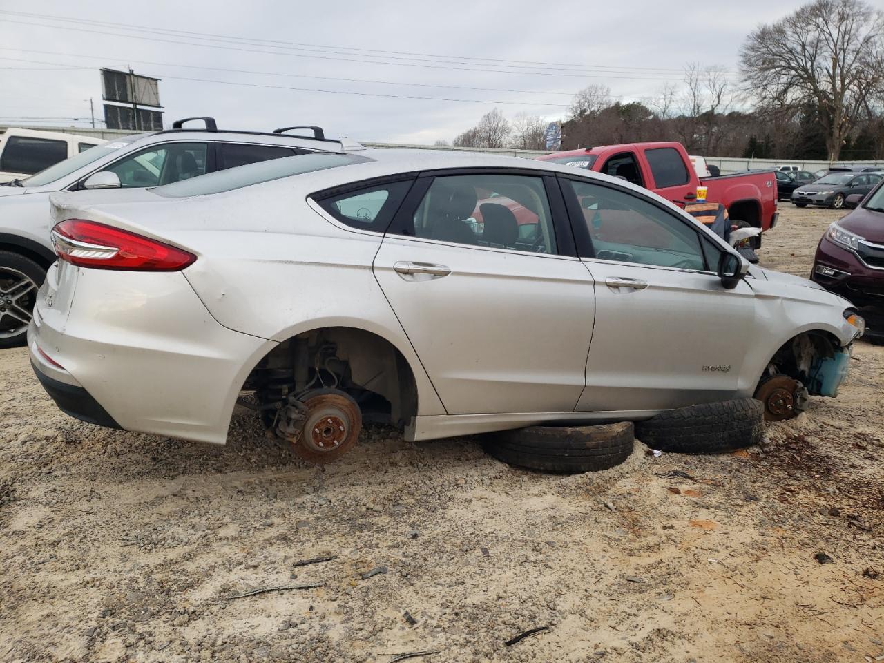 3FA6P0LU0KR140157 FORD FUSION 2019