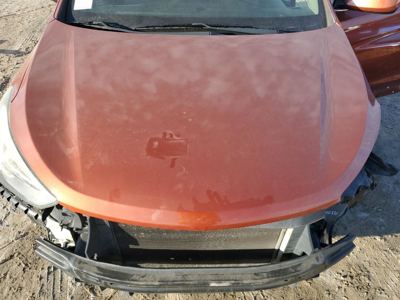 2016 Hyundai Santa Fe - Image 12