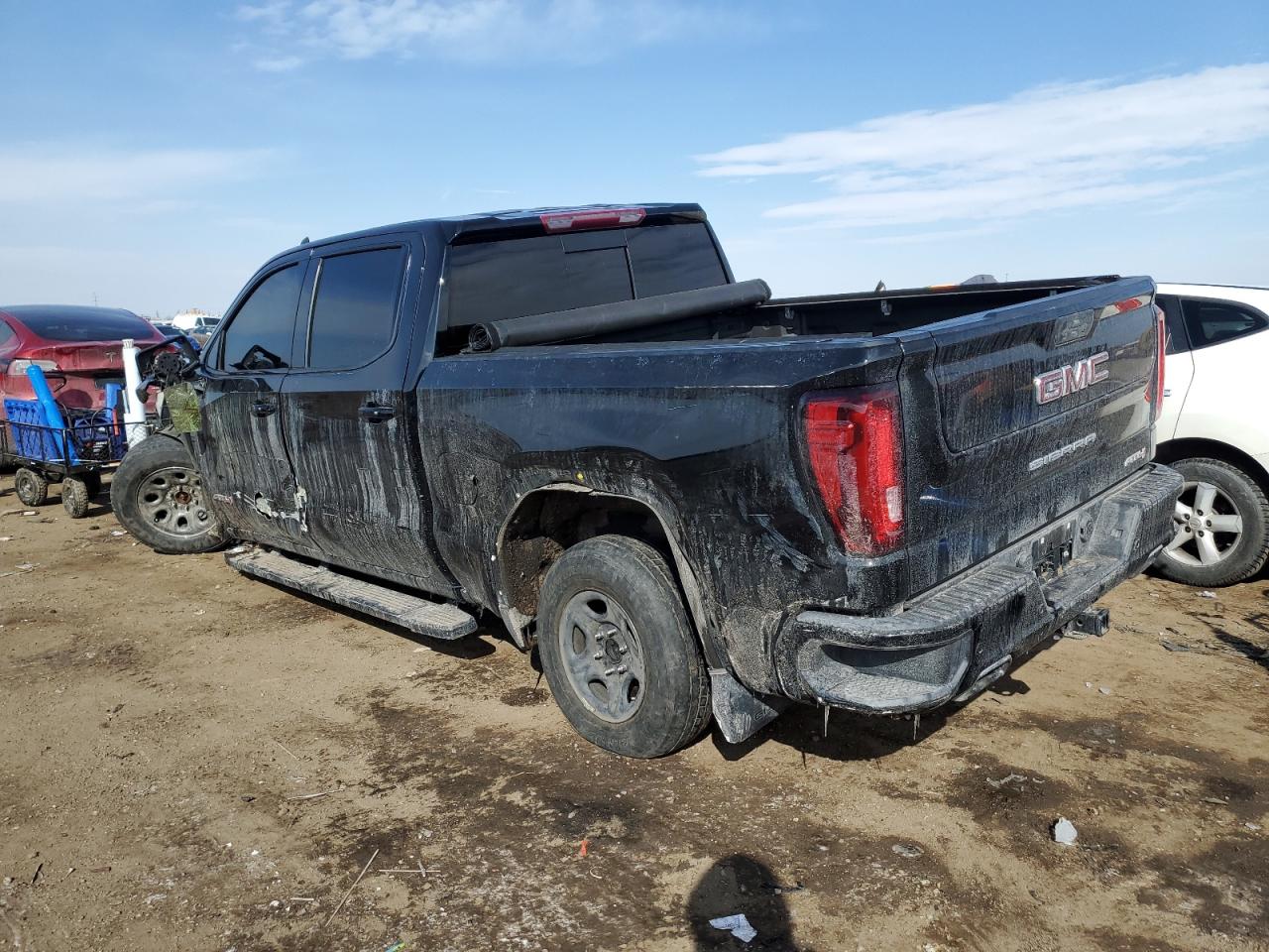 2021 GMC Sierra - Image 2