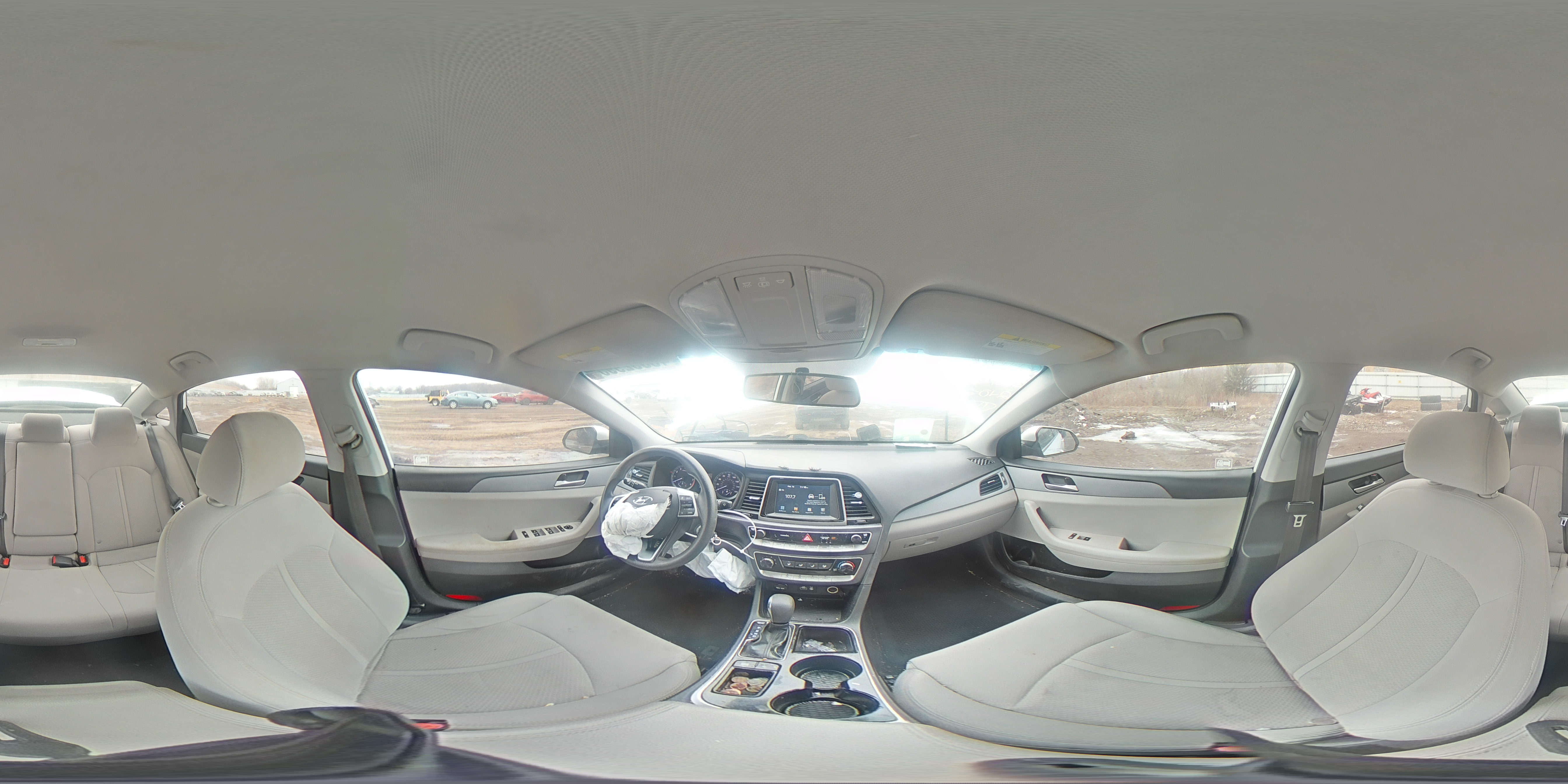 2018 Hyundai Sonata - Image 13