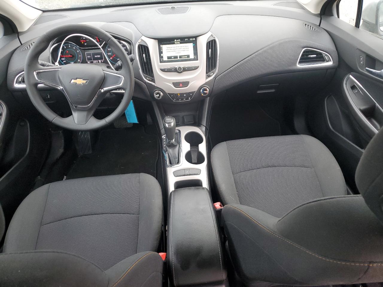 2017 Chevrolet Cruze - Image 8