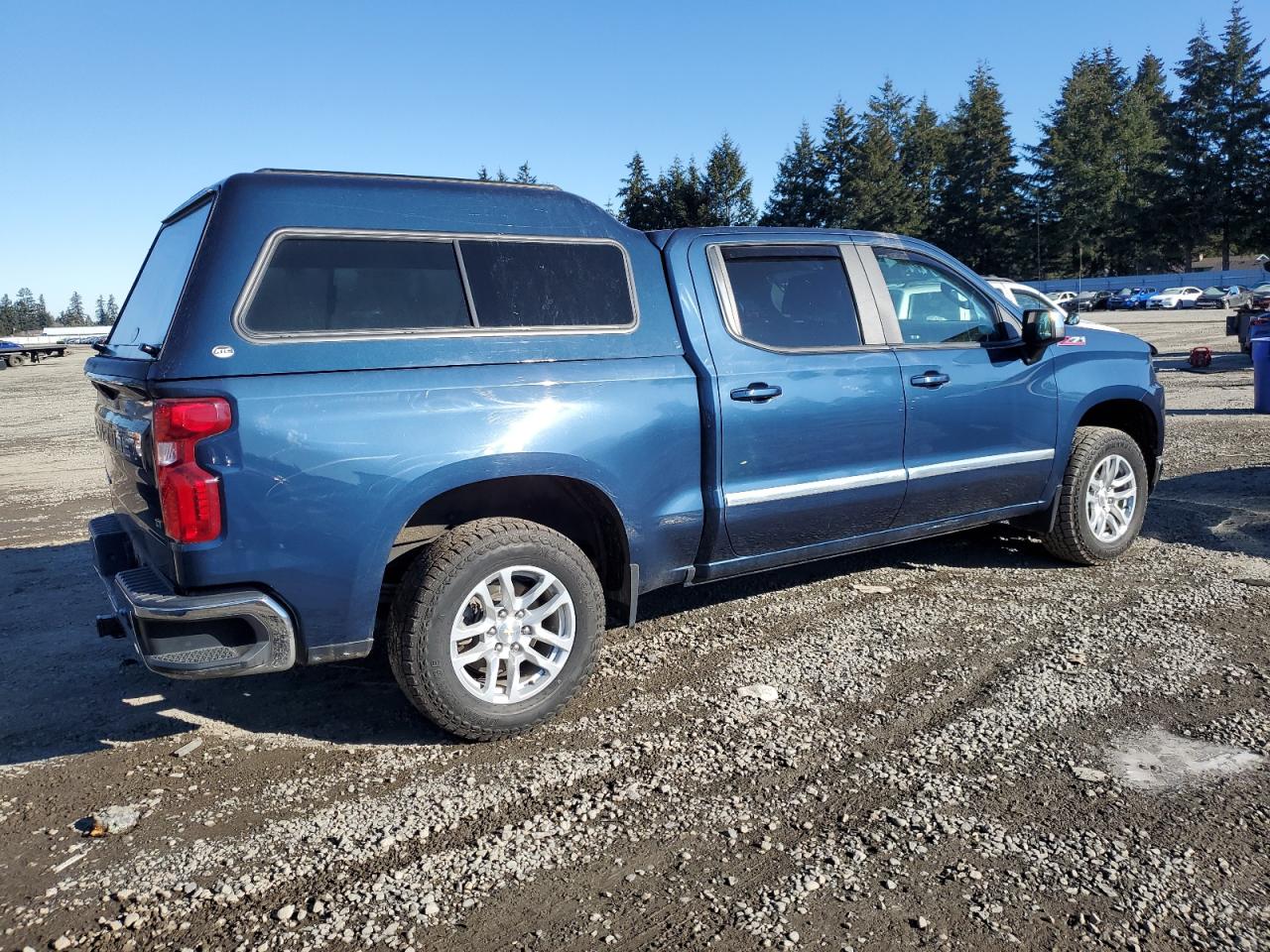 2019 Chevrolet Silverado - Image 3