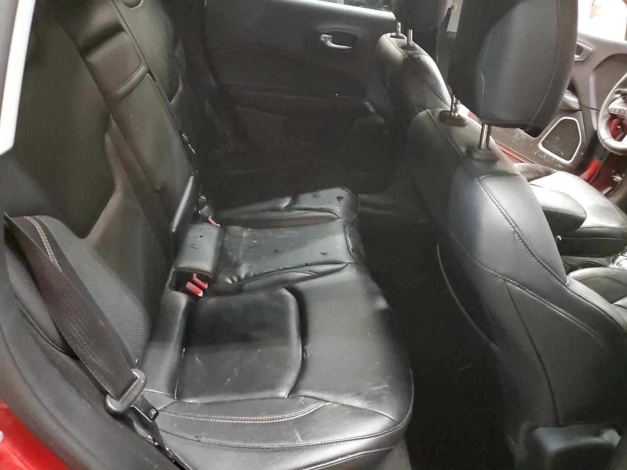 2017 Jeep Compass - Image 11