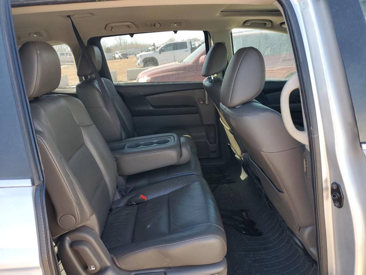 2011 Honda Odyssey - Image 11