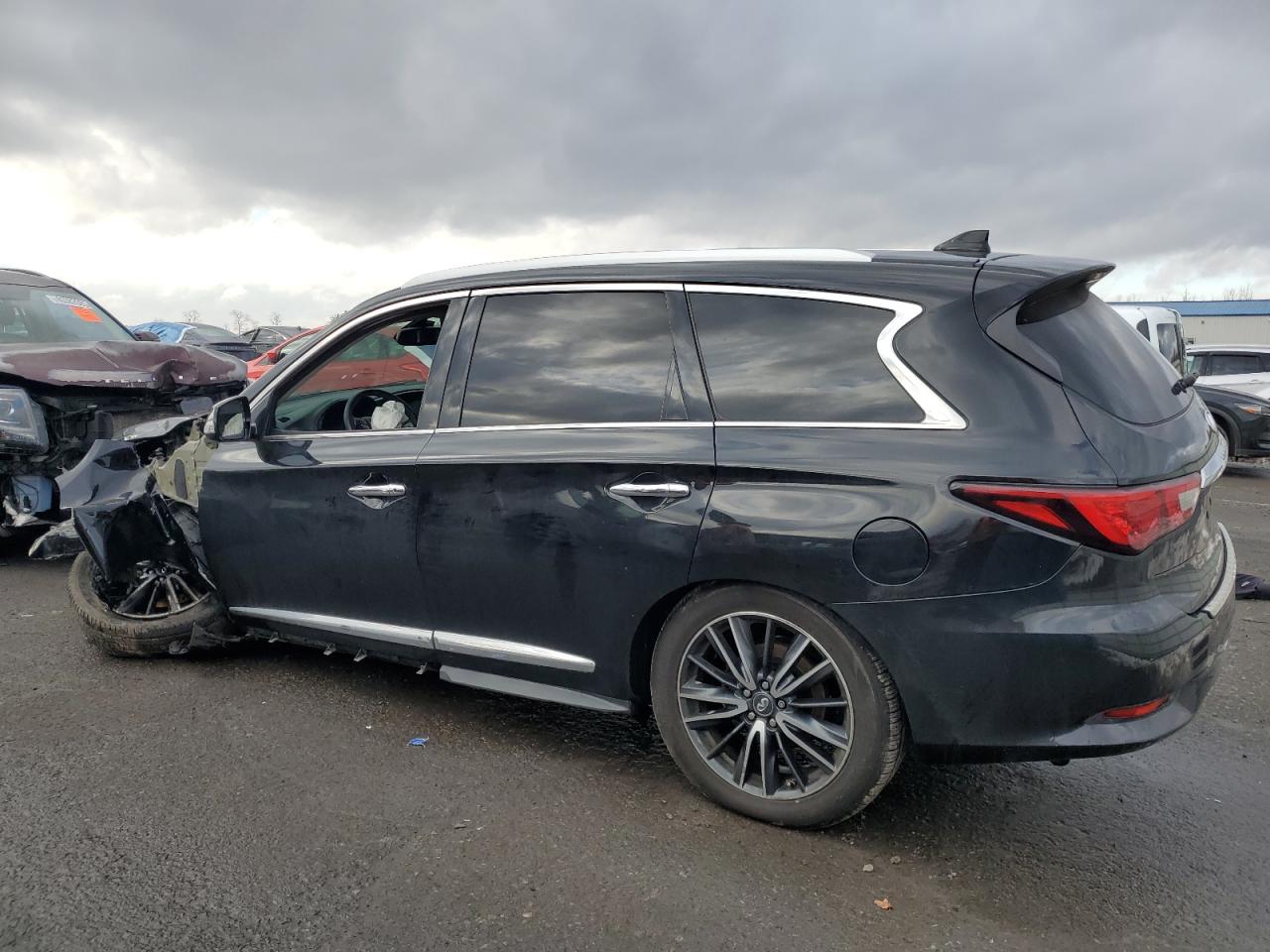 2016 Infiniti QX60 - Image 2