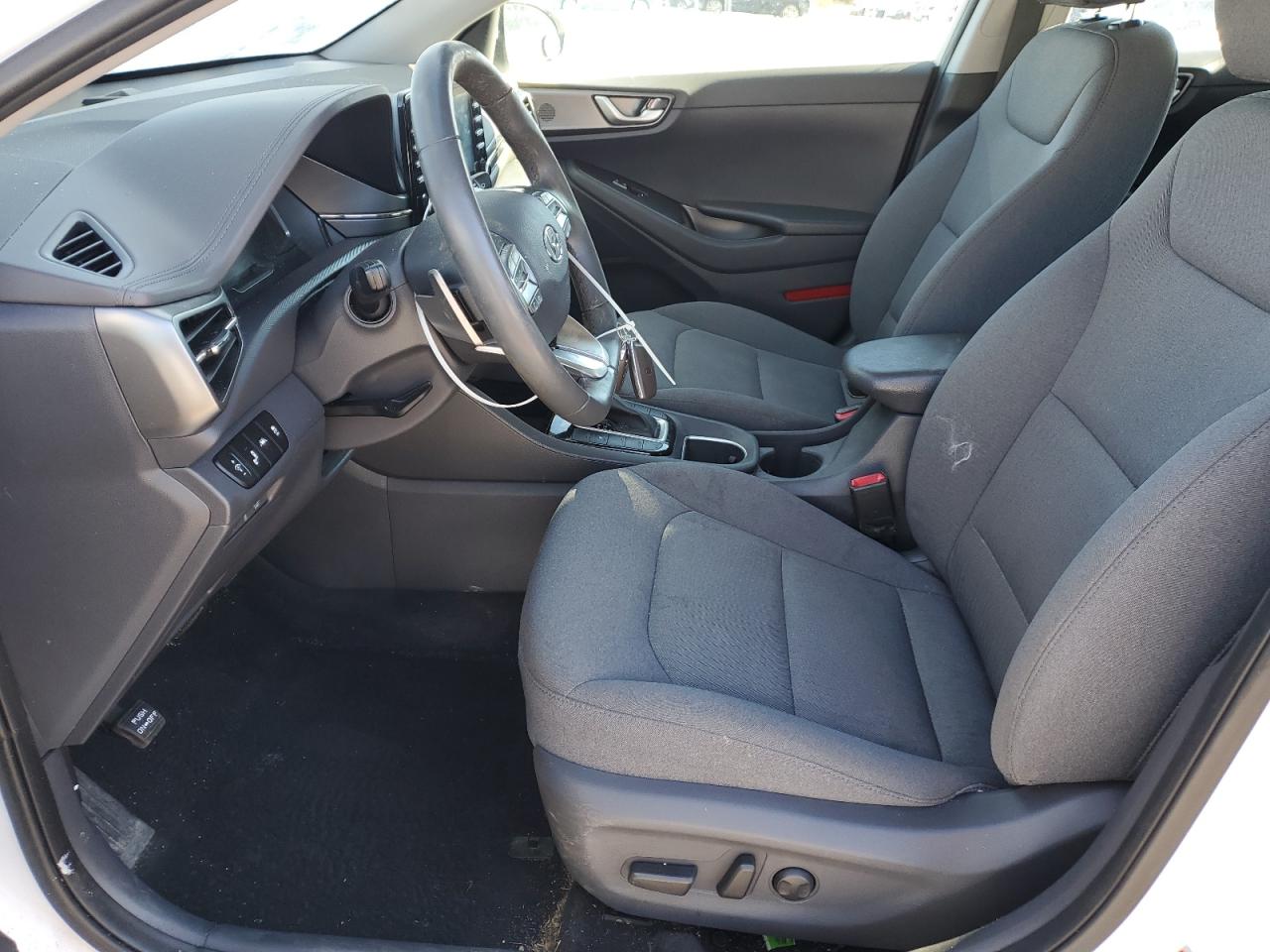 2020 Hyundai IONIQ - Image 7