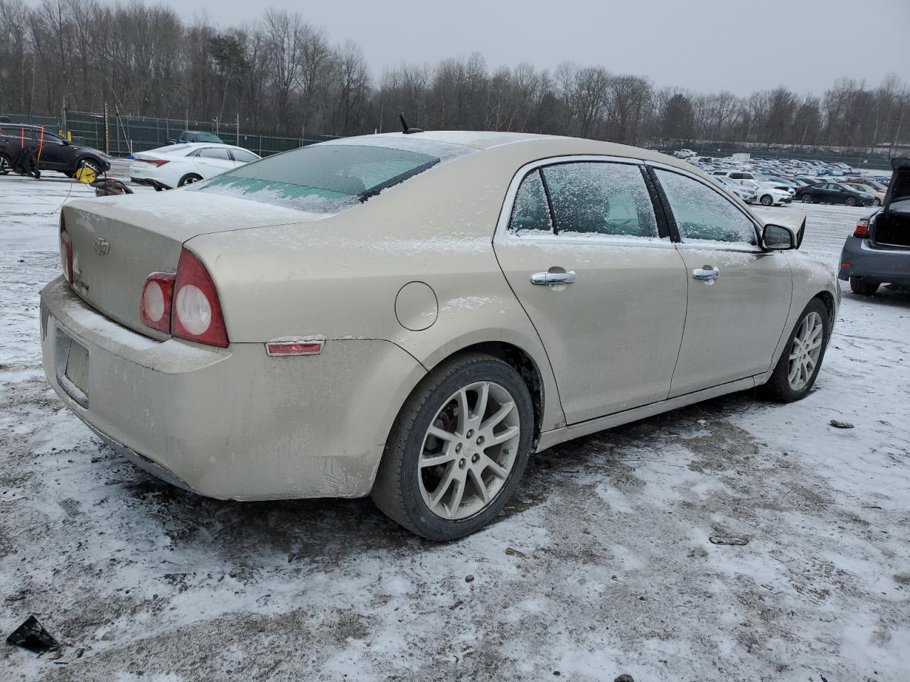 2010 Chevrolet Malibu - Image 3