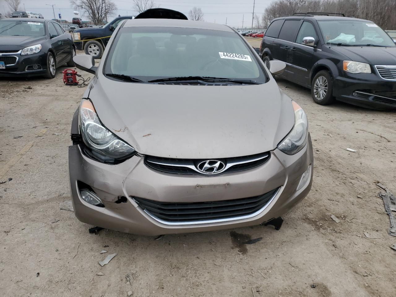 2013 Hyundai Elantra - Image 5