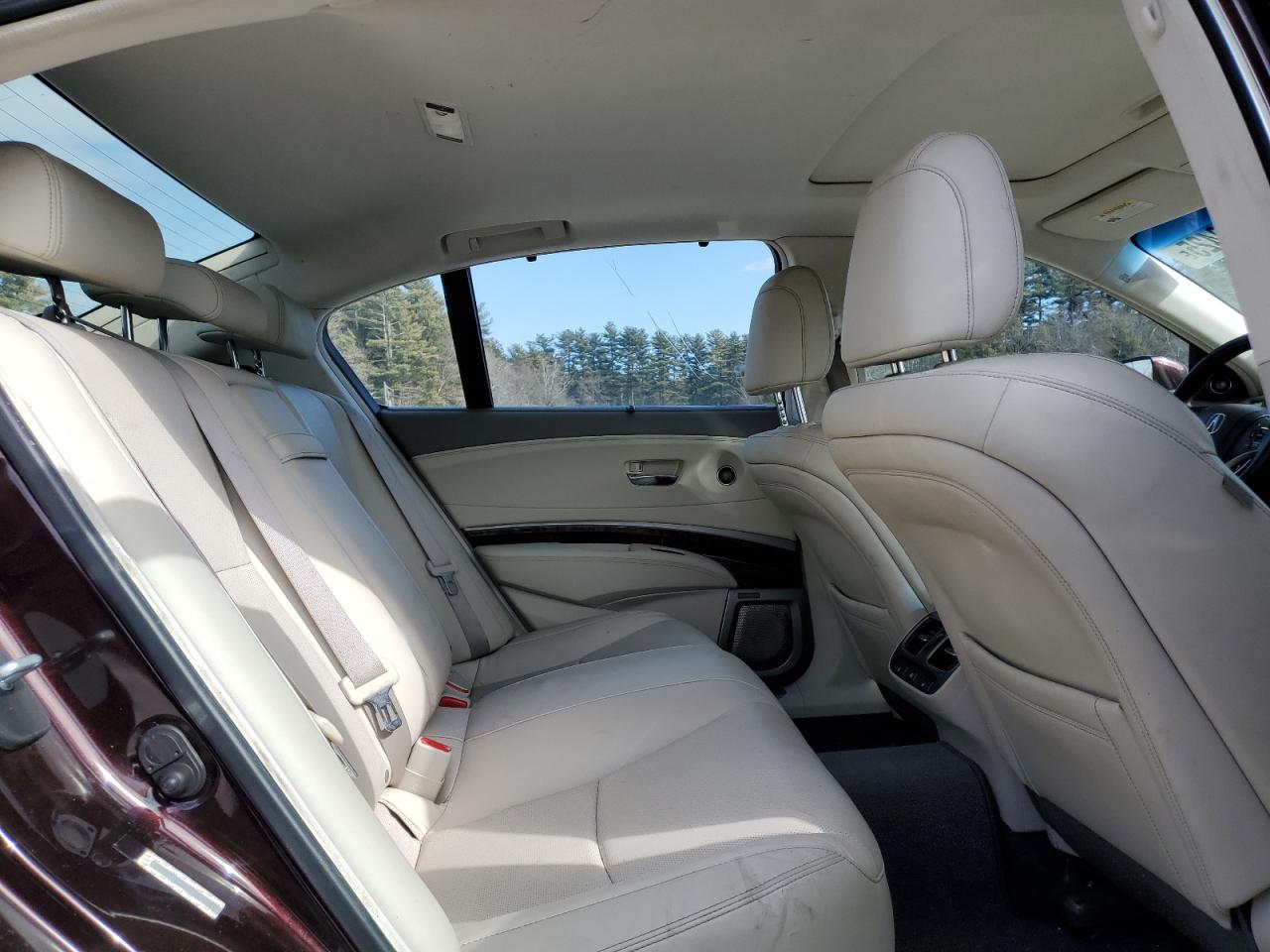 2017 Acura RLX - Image 10