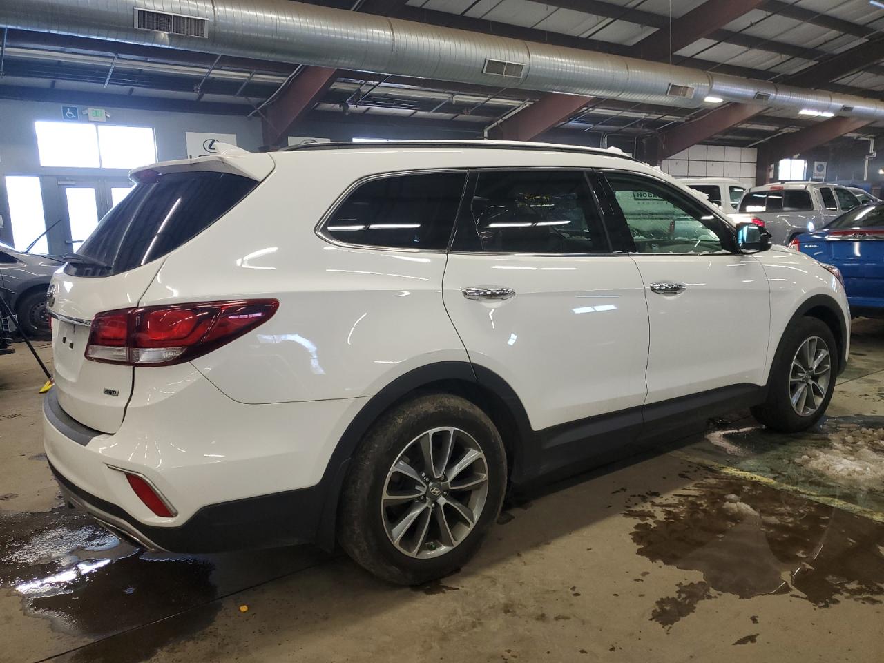 2018 Hyundai Santa Fe - Image 3