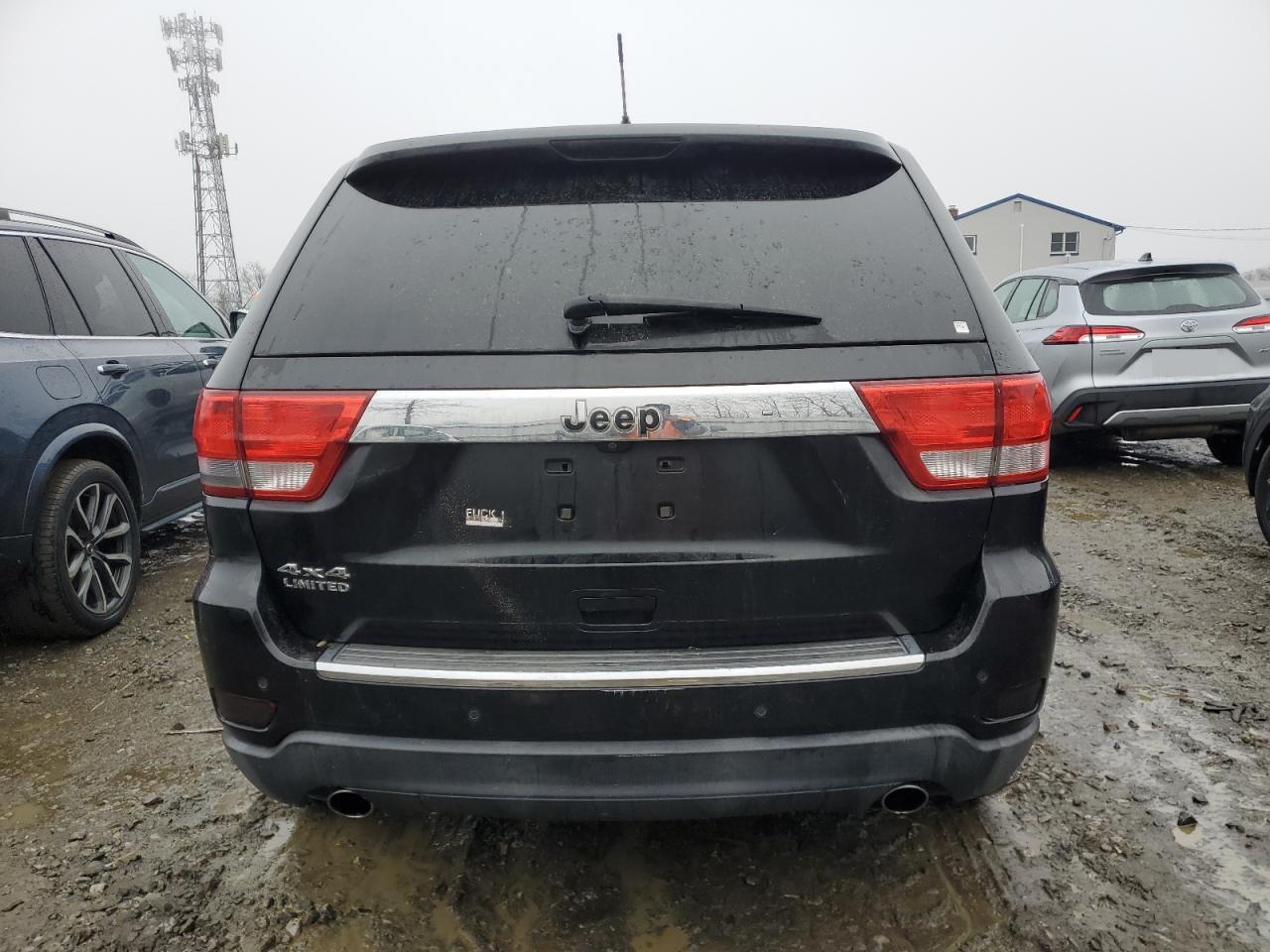 2011 Jeep Grand Cherokee - Image 6