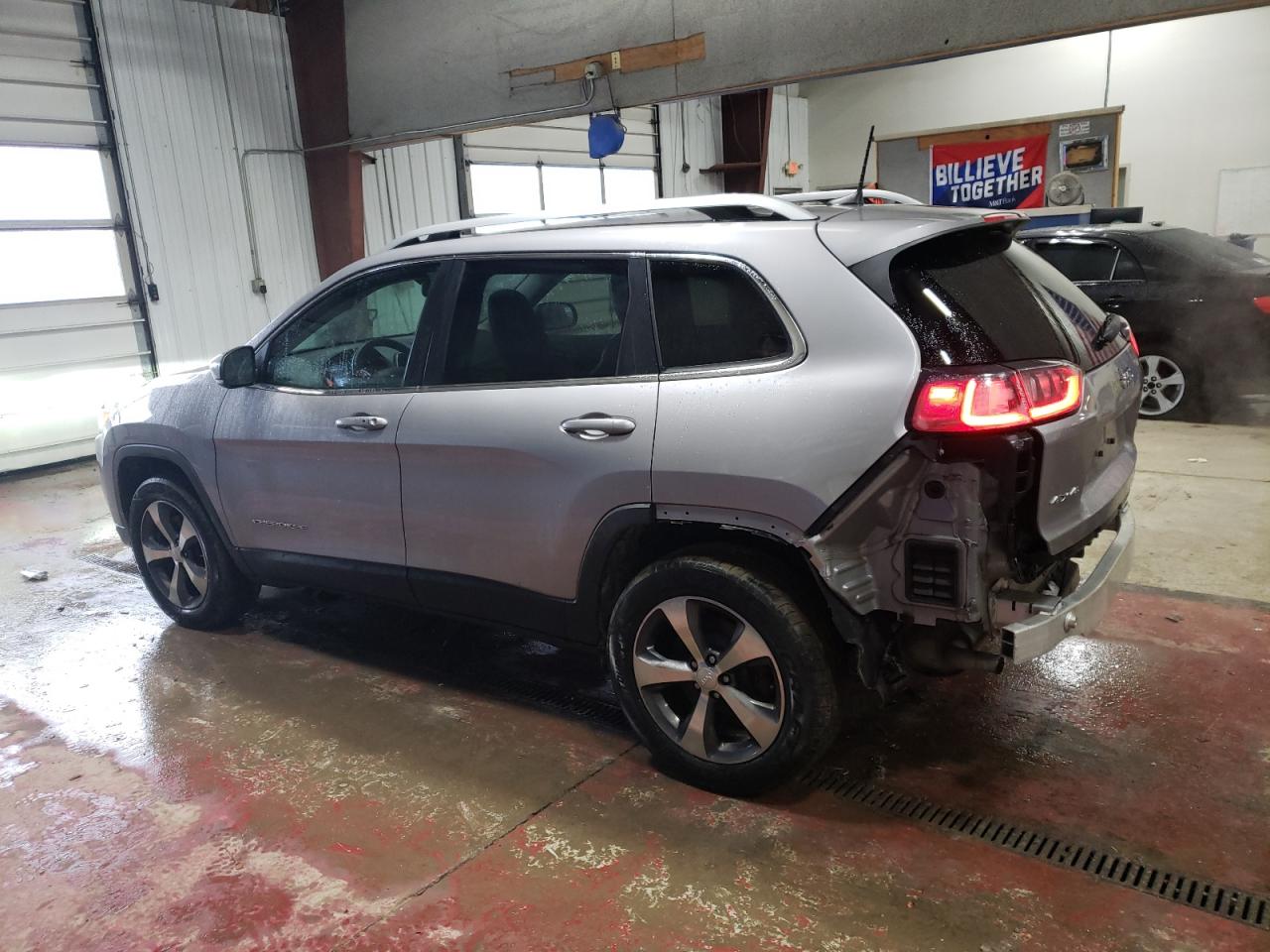 2019 Jeep Grand Cherokee - Image 2