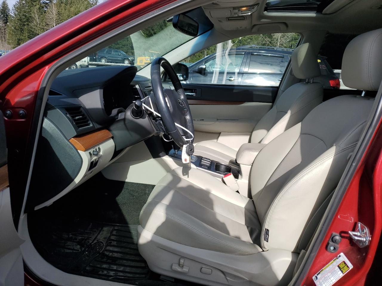 2014 Subaru Outback - Image 7