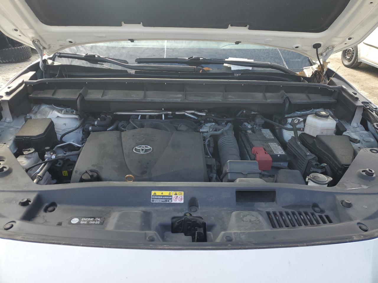 2021 Toyota Highlander - Image 12