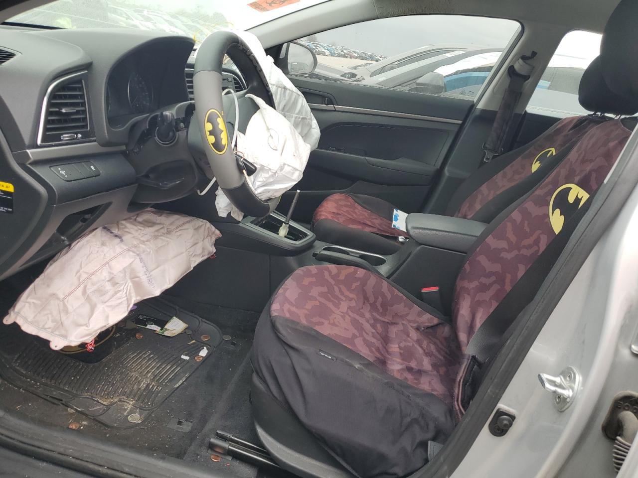 2018 Hyundai Elantra - Image 7