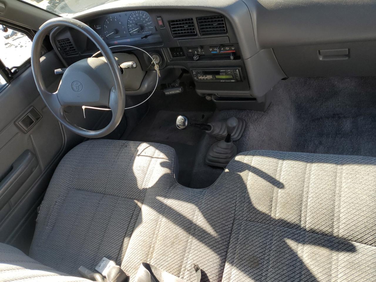 1992 Toyota Pickup - Image 8