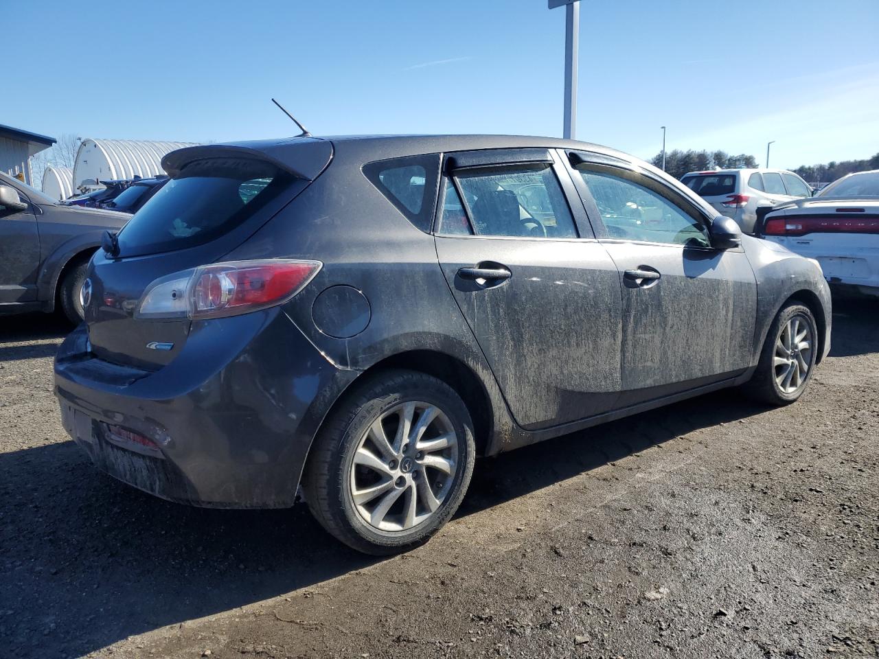 2013 Mazda 3 - Image 3