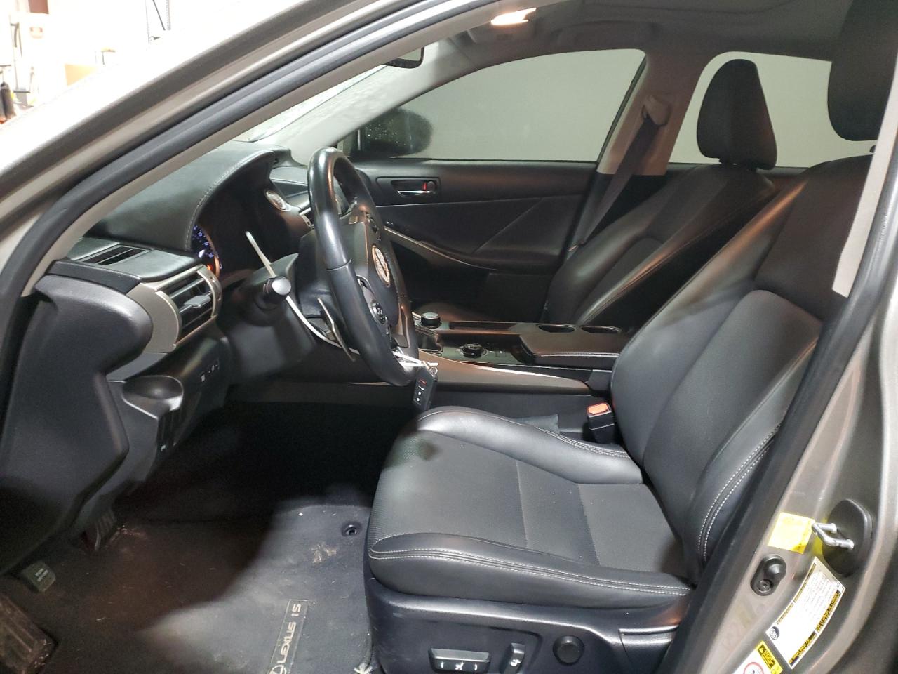 2014 Lexus IS - Image 7