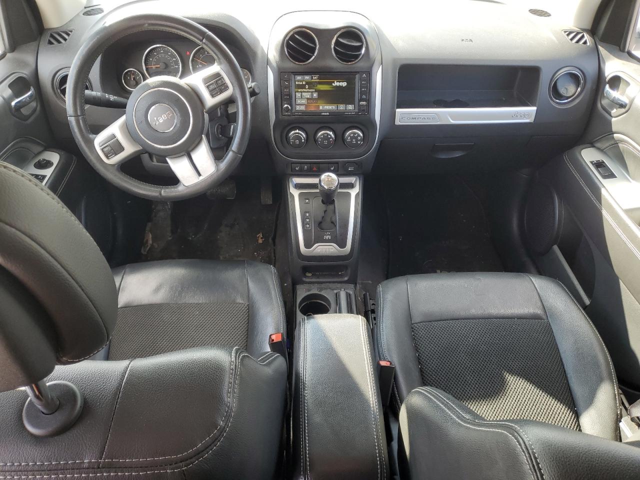 2017 Jeep Compass - Image 8