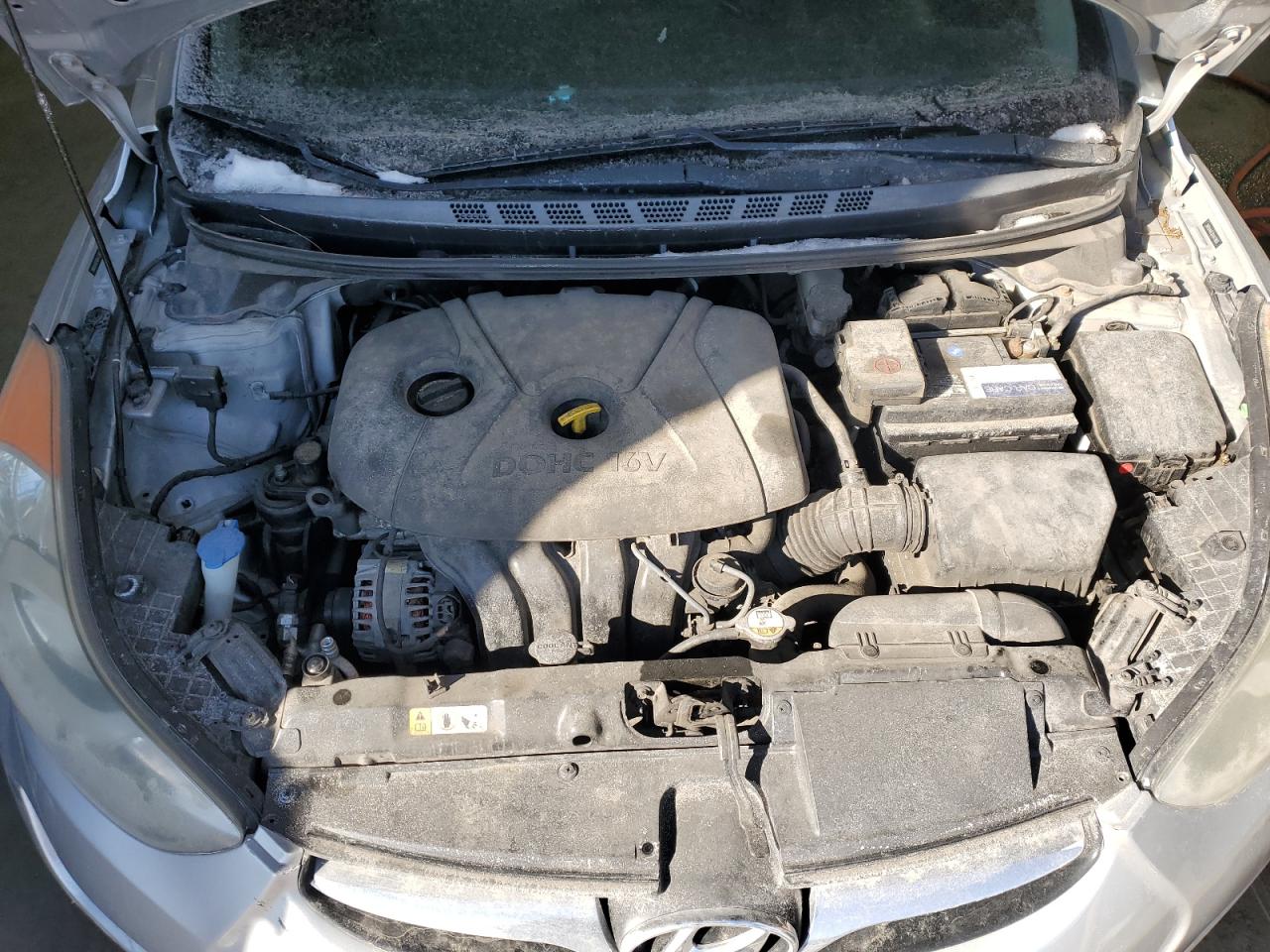 2013 Hyundai Elantra - Image 11