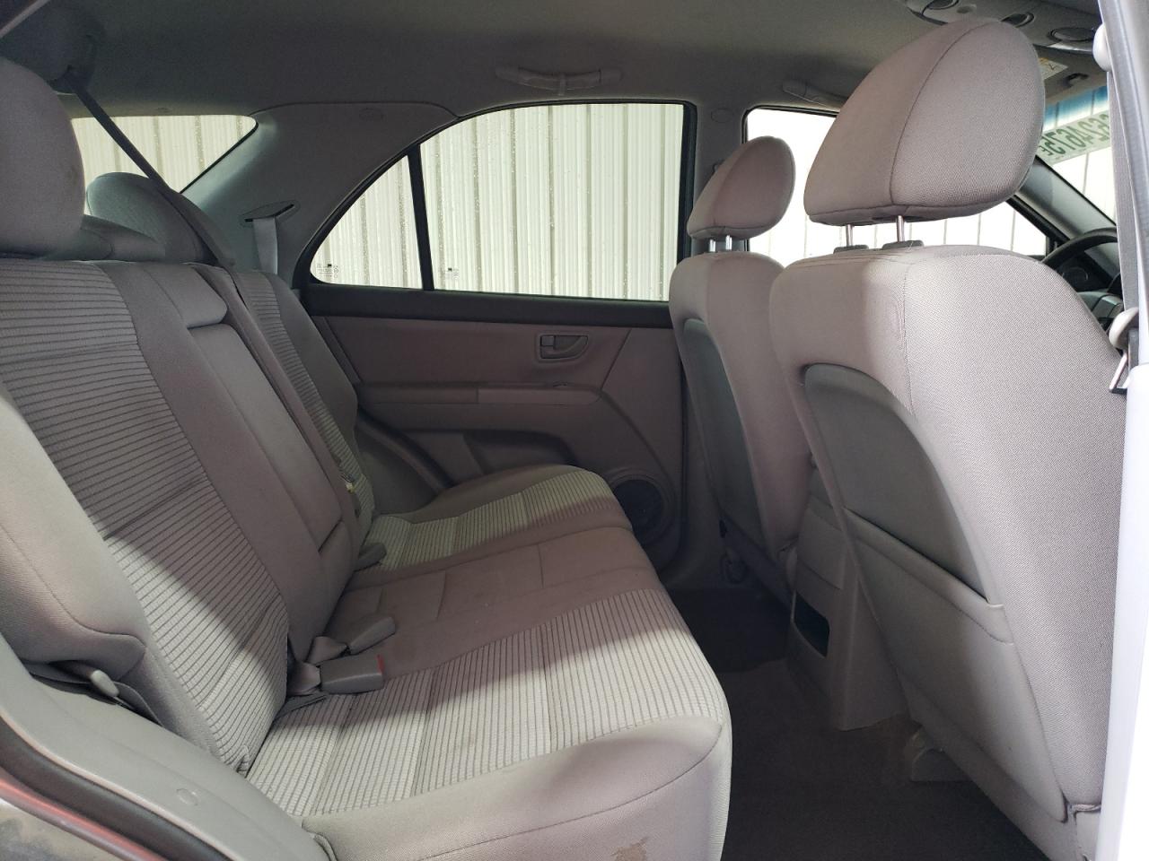 2009 Kia Sorento - Image 11