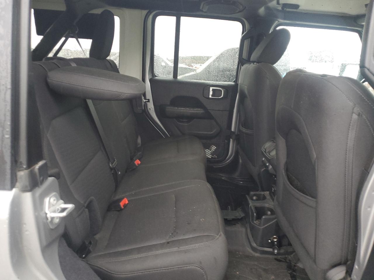 2019 Jeep Wrangler - Image 10