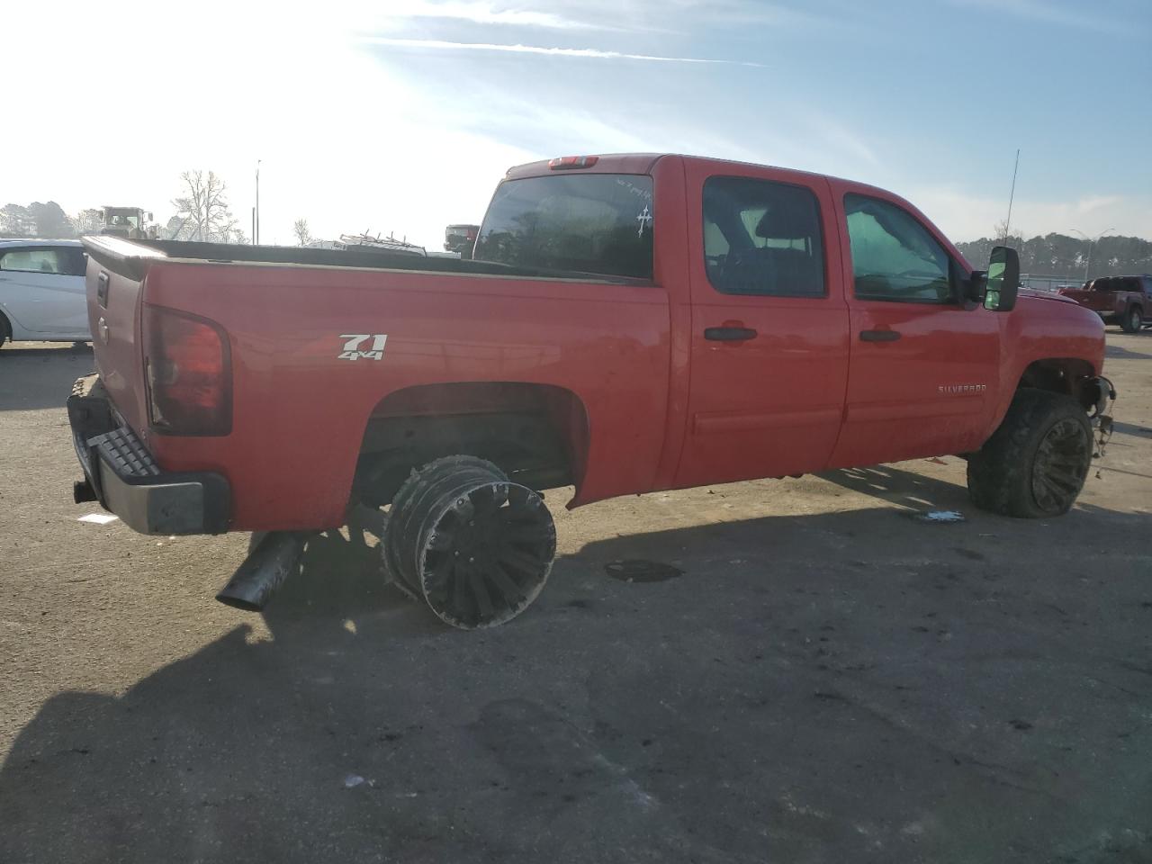 2011 Chevrolet Silverado - Image 3