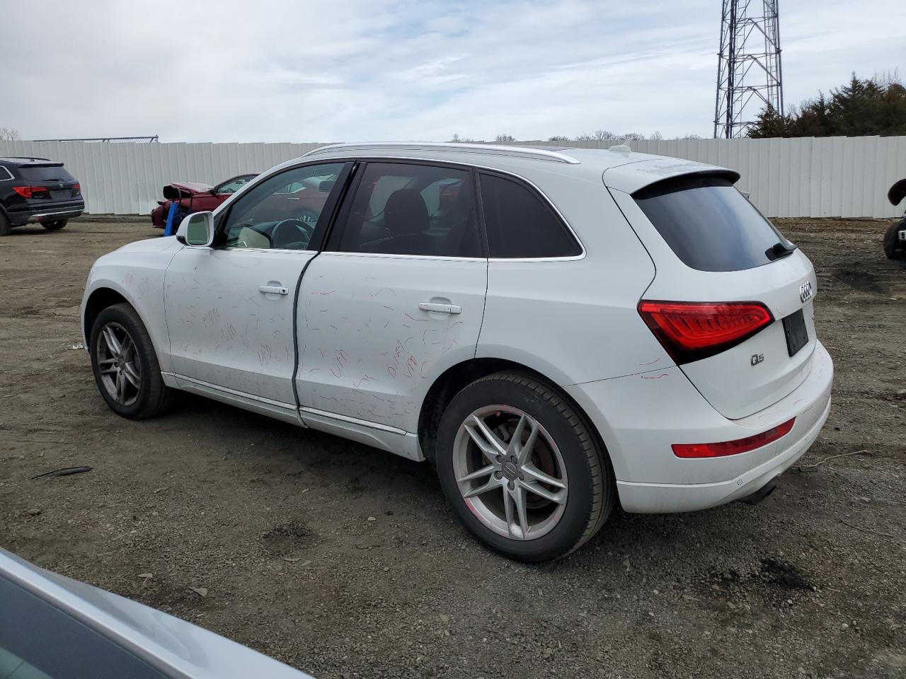 2013 Audi Q5 - Image 2