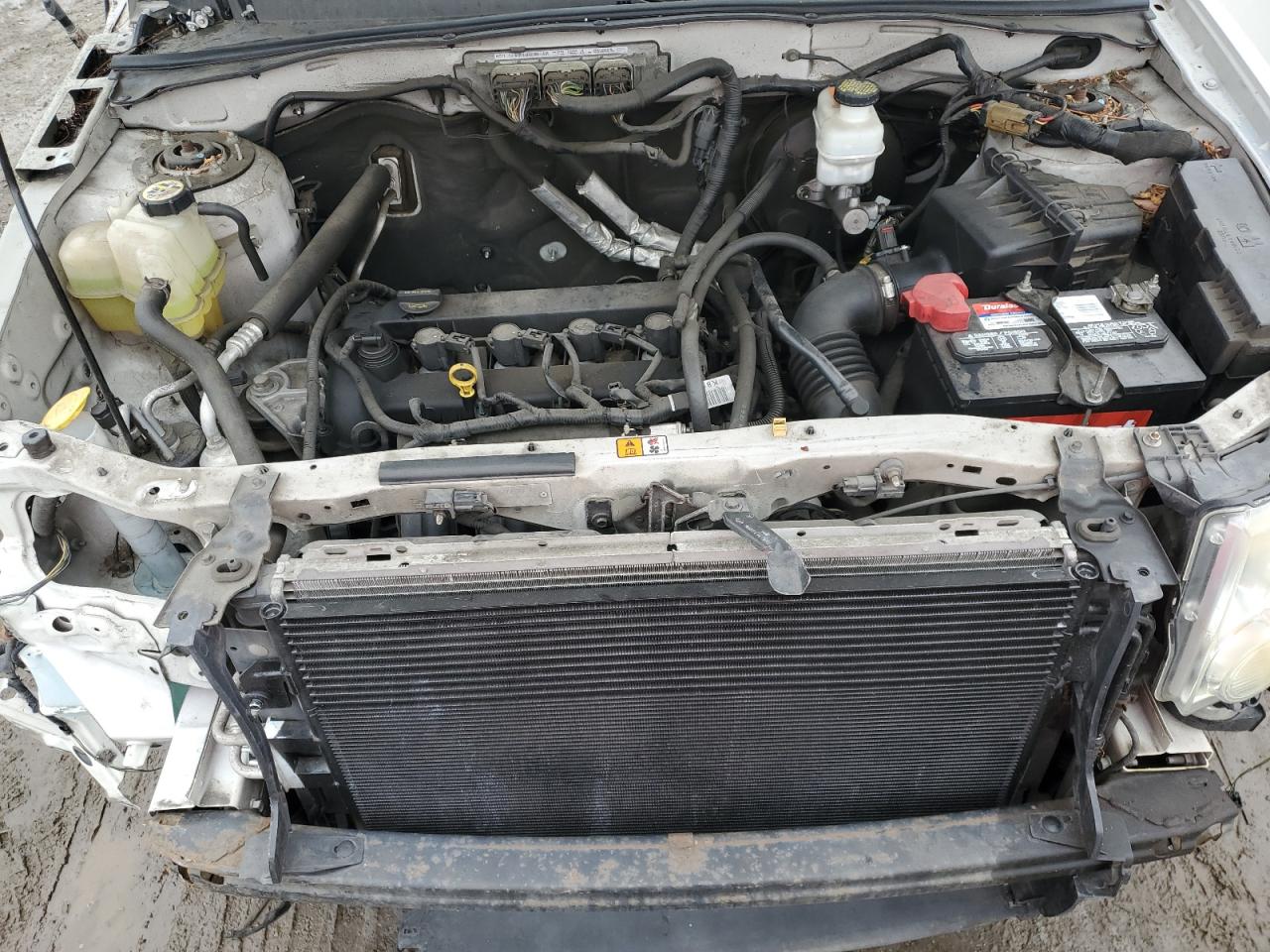2010 Ford Escape - Image 12