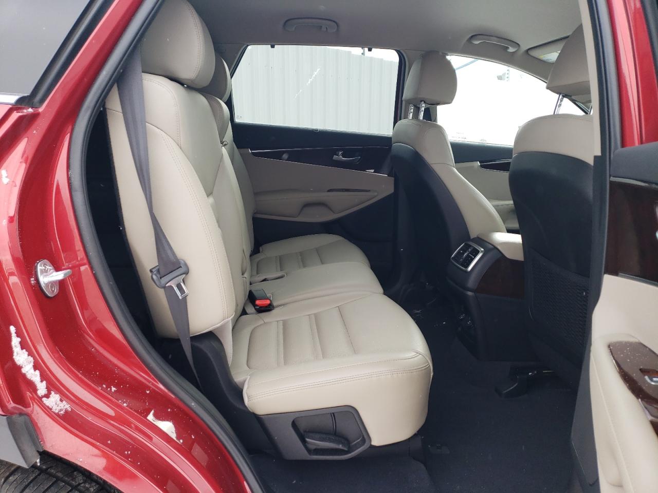 2018 Kia Sorento - Image 11