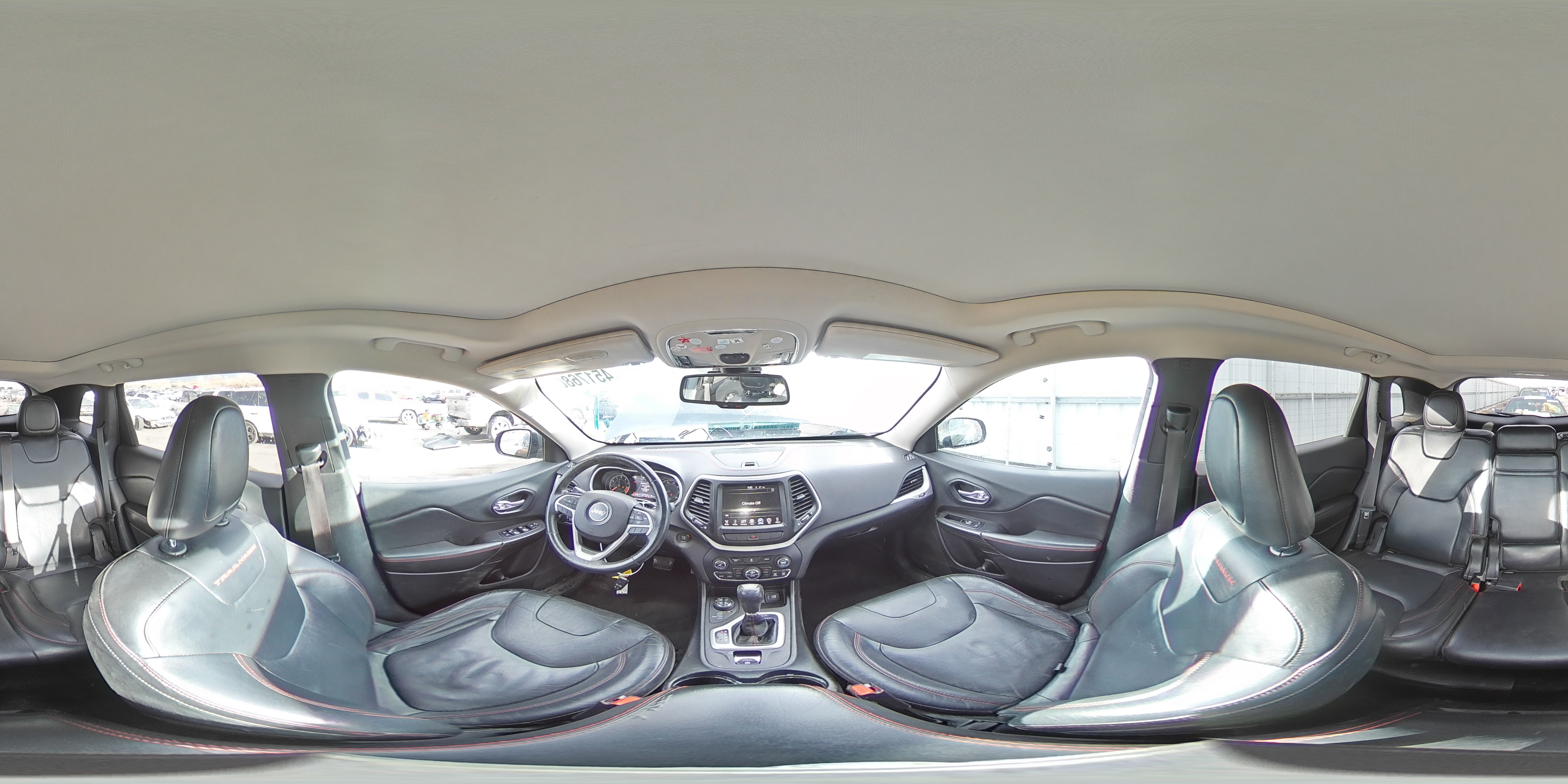 2014 Jeep Cherokee - Image 16