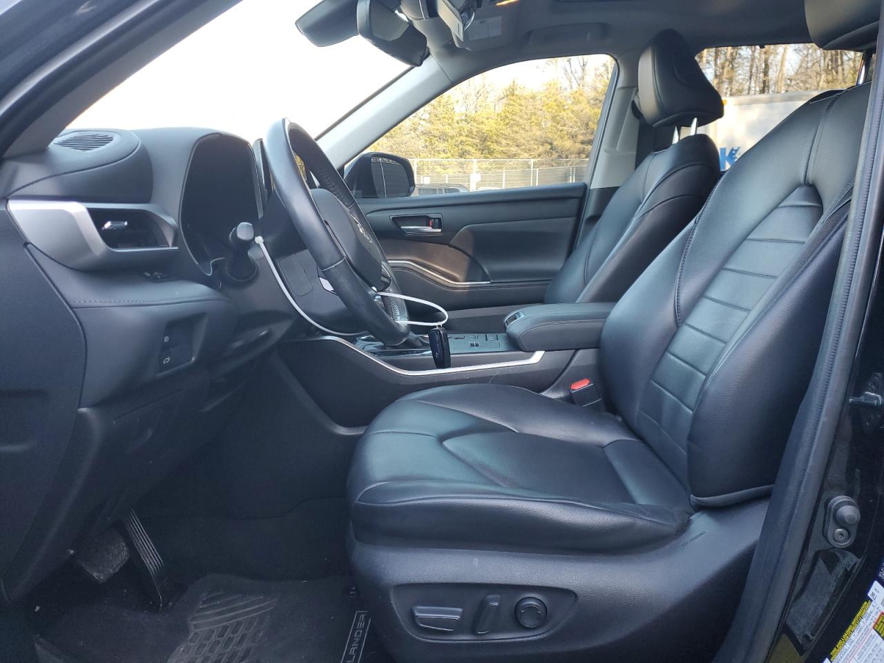2021 Toyota Highlander - Image 7