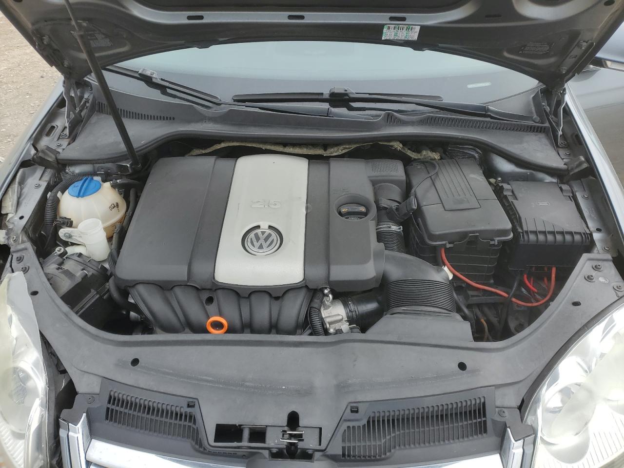 2008 Volkswagen Jetta - Image 11