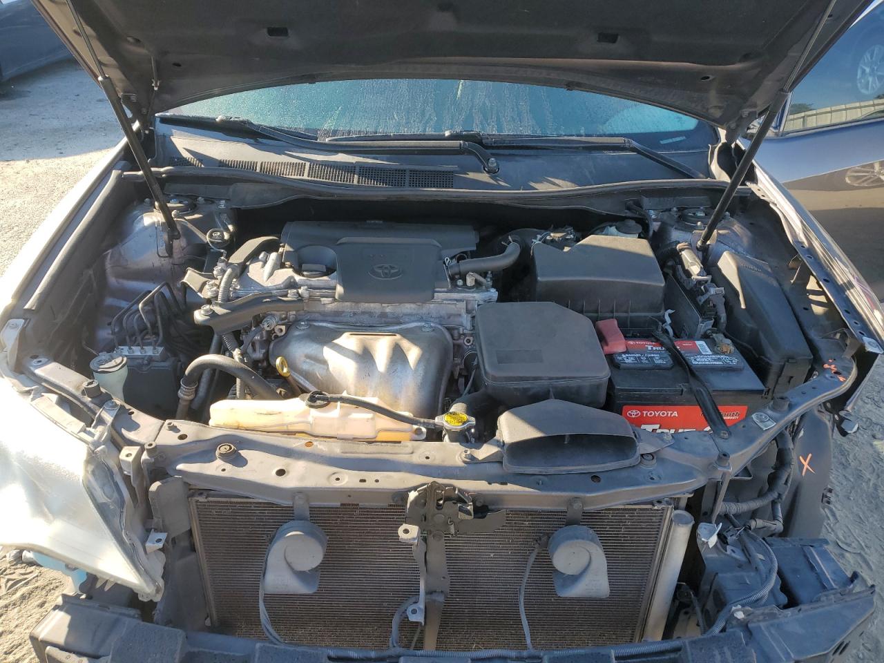 2014 Toyota Camry - Image 11