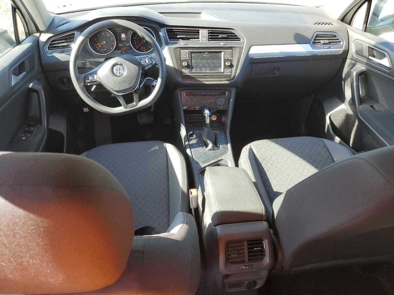 2021 Volkswagen Tiguan - Image 8