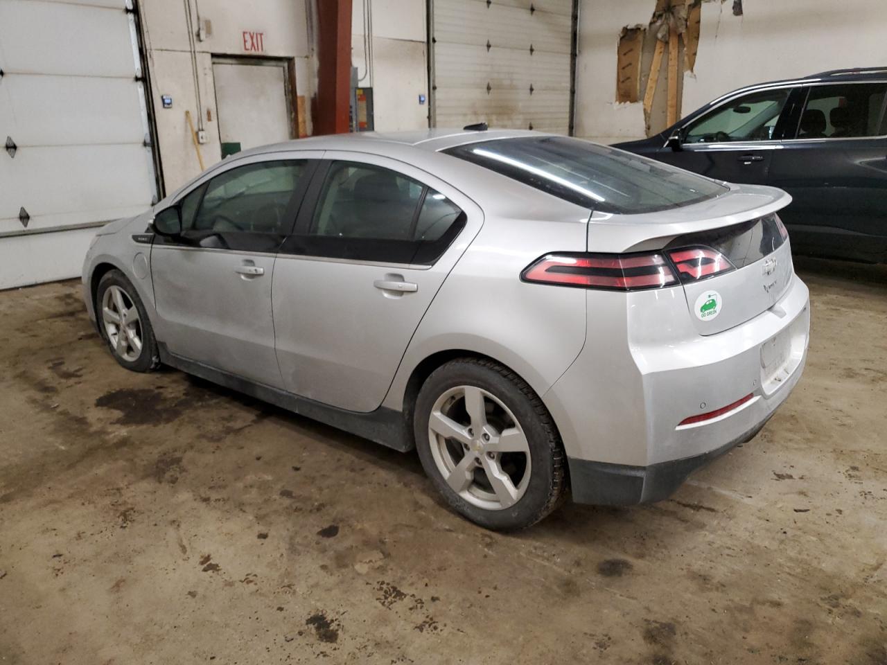 2014 Chevrolet Volt - Image 2