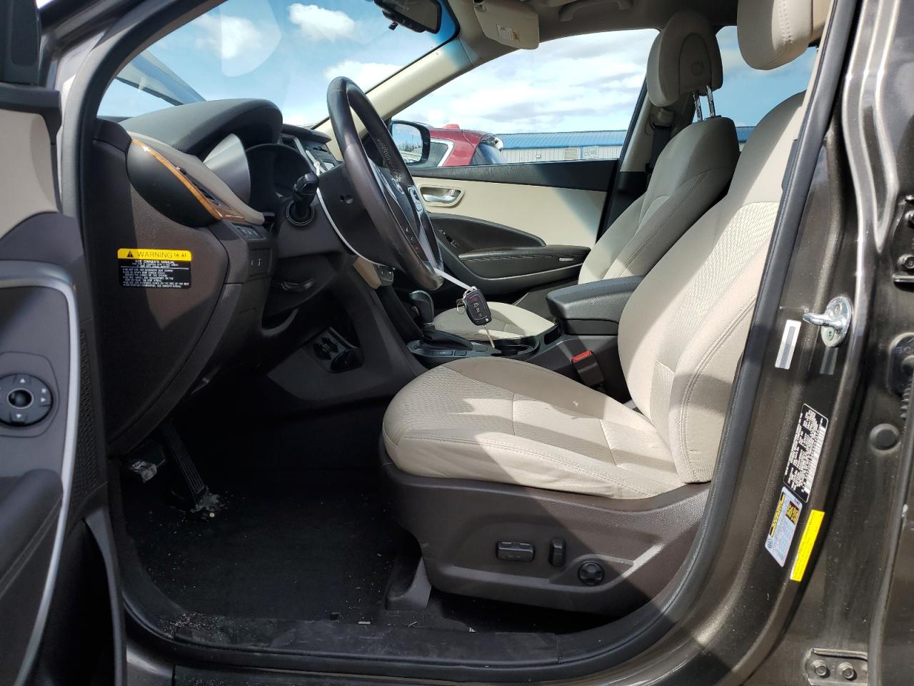 2014 Hyundai Santa Fe - Image 7