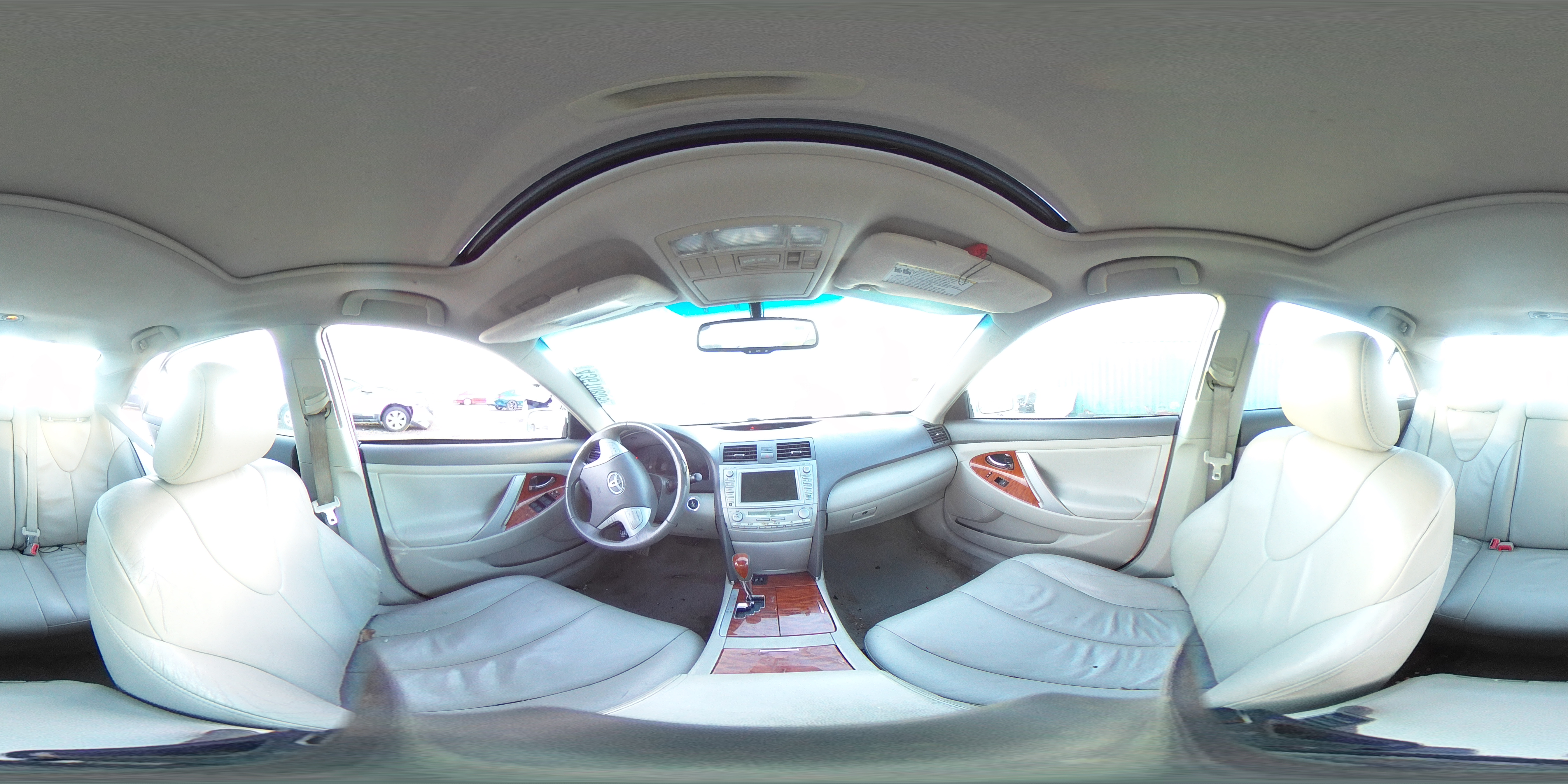 2011 Toyota Camry - Image 13
