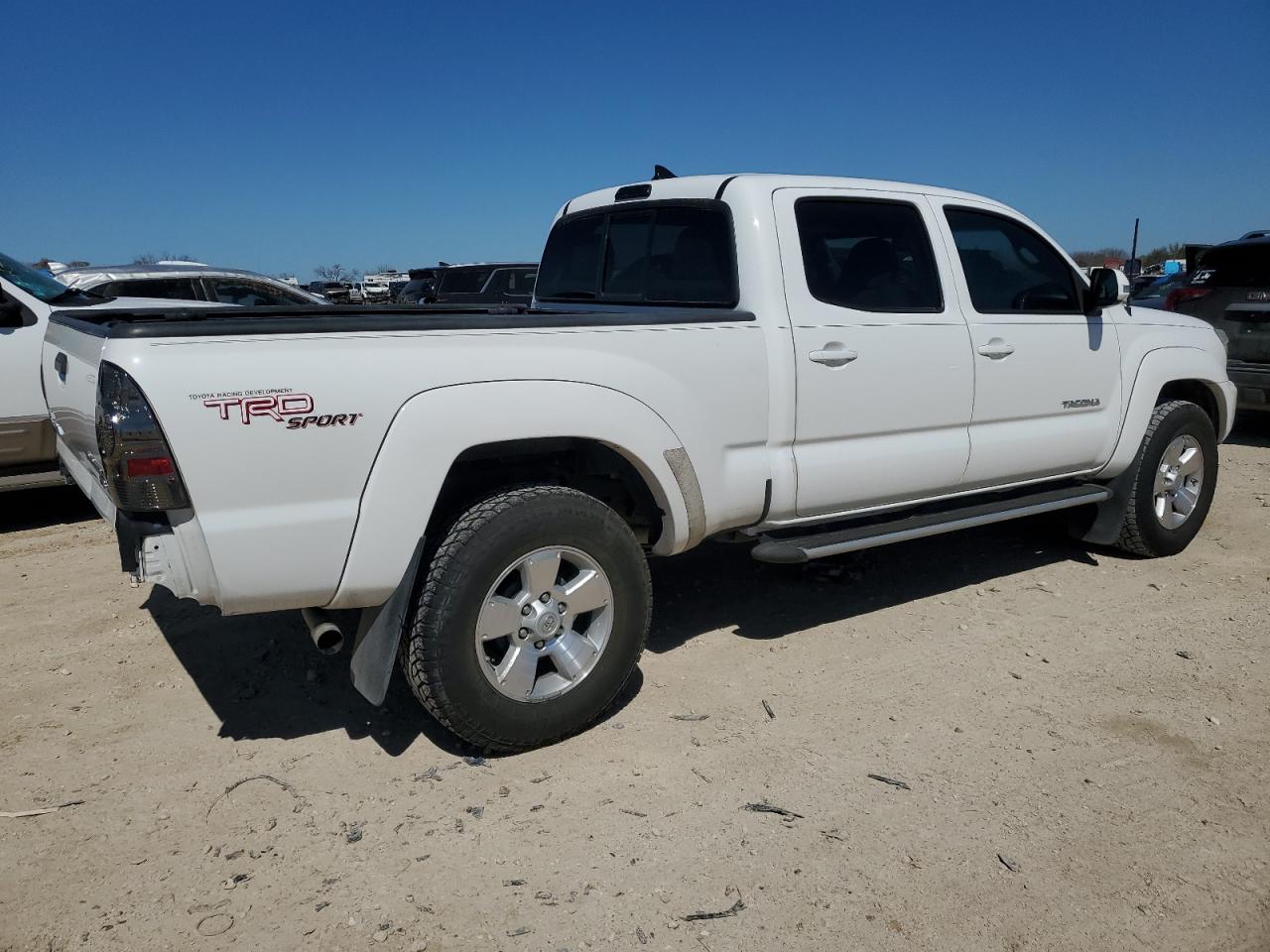2012 Toyota Tacoma - Image 3
