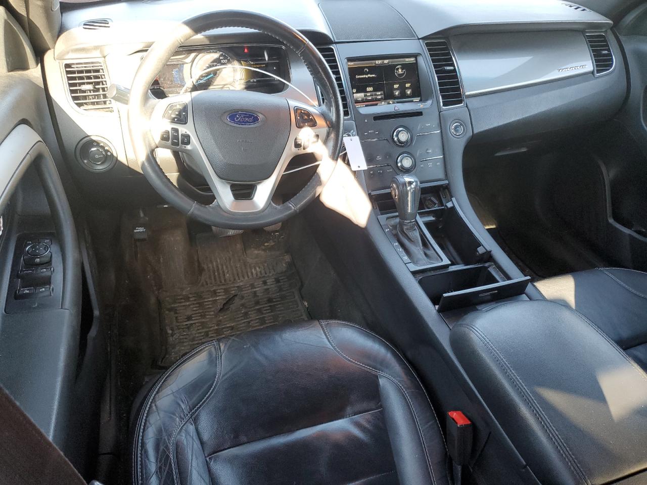 2014 Ford Taurus - Image 8