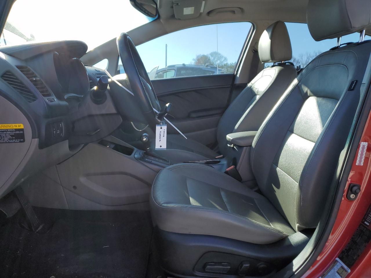 2015 Kia Forte - Image 7