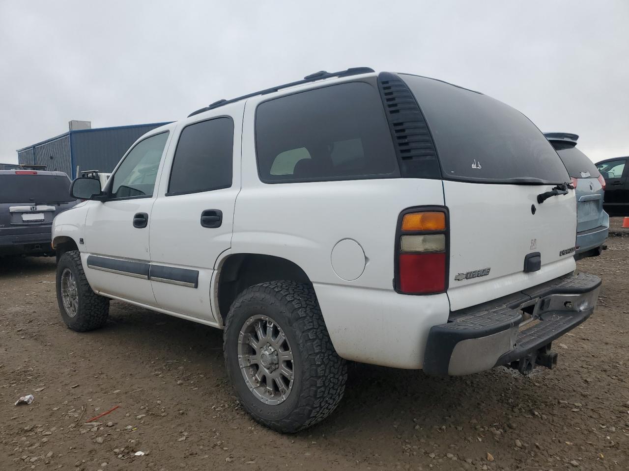 2004 Chevrolet Tahoe - Image 2