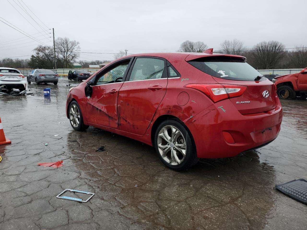 2014 Hyundai Elantra - Image 2