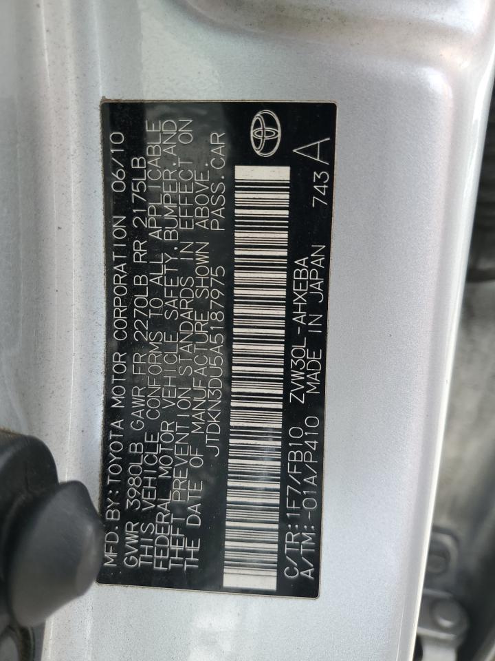 2010 Toyota Prius - Image 12